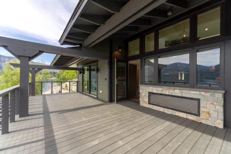 B4 Yacinde Wapato Point Lake Chelan Resort