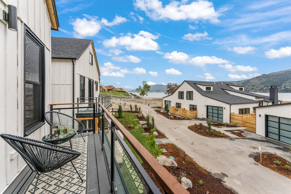 Paradise on the Point Ponderosa 4B Wapato Point Lake Chelan Rentals