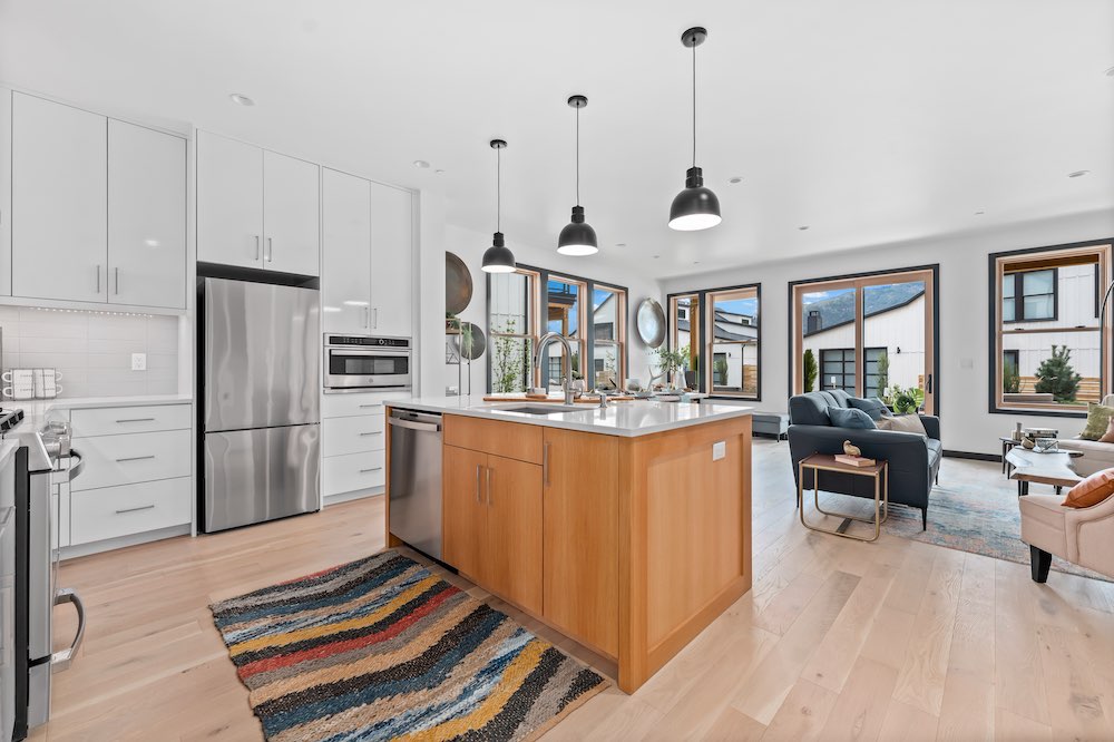 Paradise on the Point Ponderosa 4B Wapato Point Lake Chelan Rentals