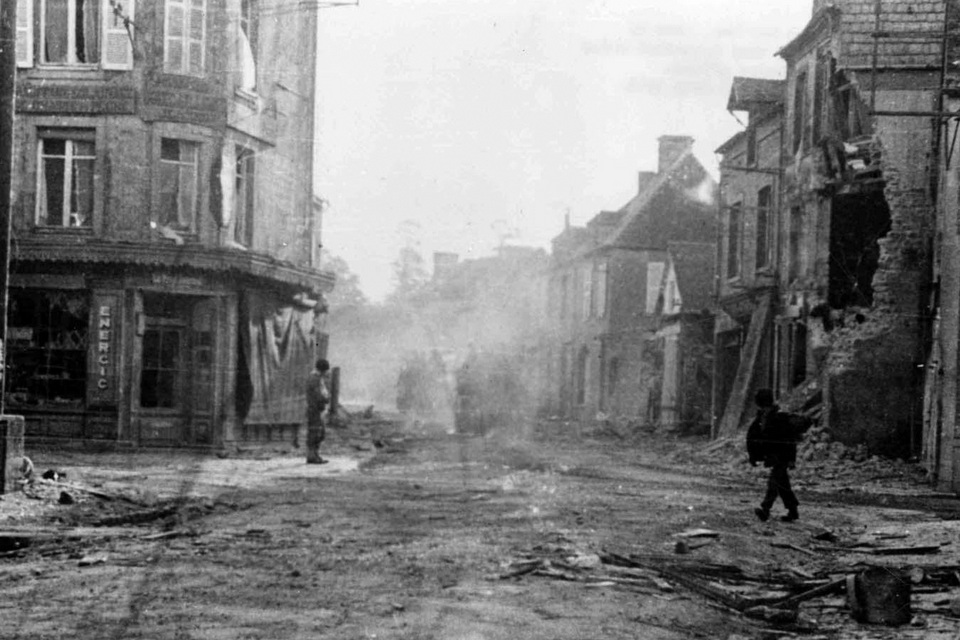 The Battle of SainteMereEglise 1944 Dday and after