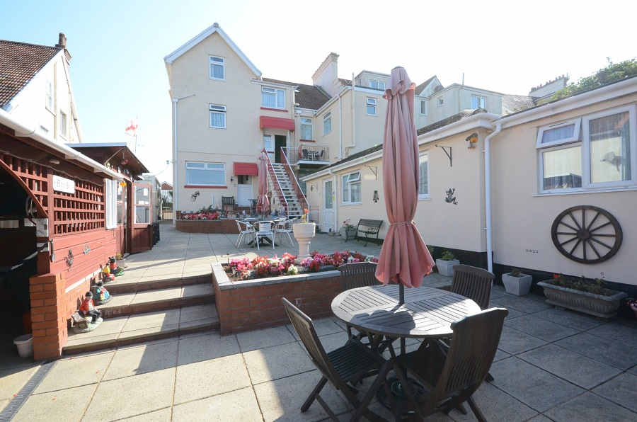 Ware Commercial Holiday Apartments in Paignton Ware Commercial Holiday Apartments in Paignton