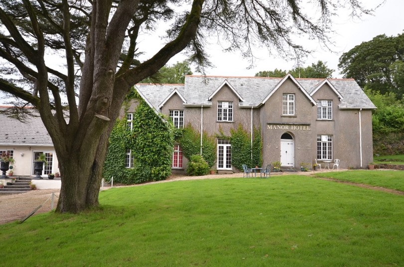 Ware Commercial Manor House Hotel in Lynton