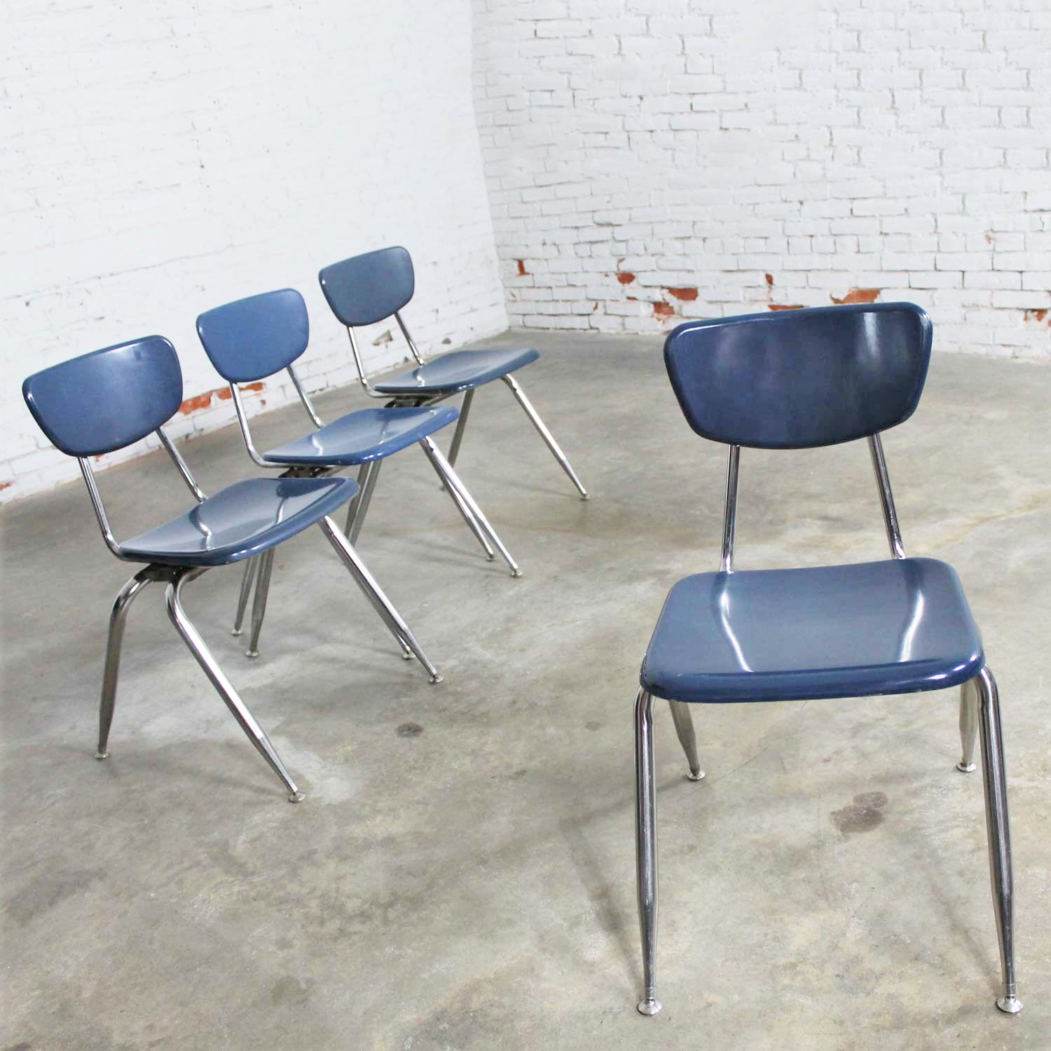 SVirco 3000 Series Hard Plastic and Chrome Chairs in Navy Blue