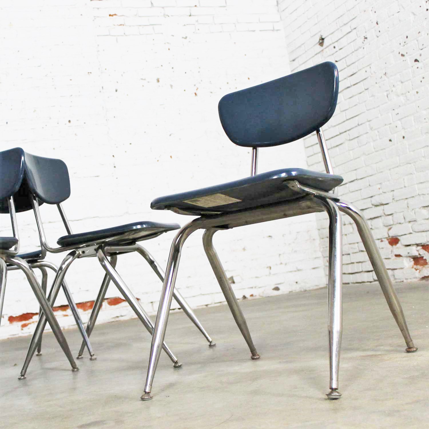 SVirco 3000 Series Hard Plastic and Chrome Chairs in Navy Blue
