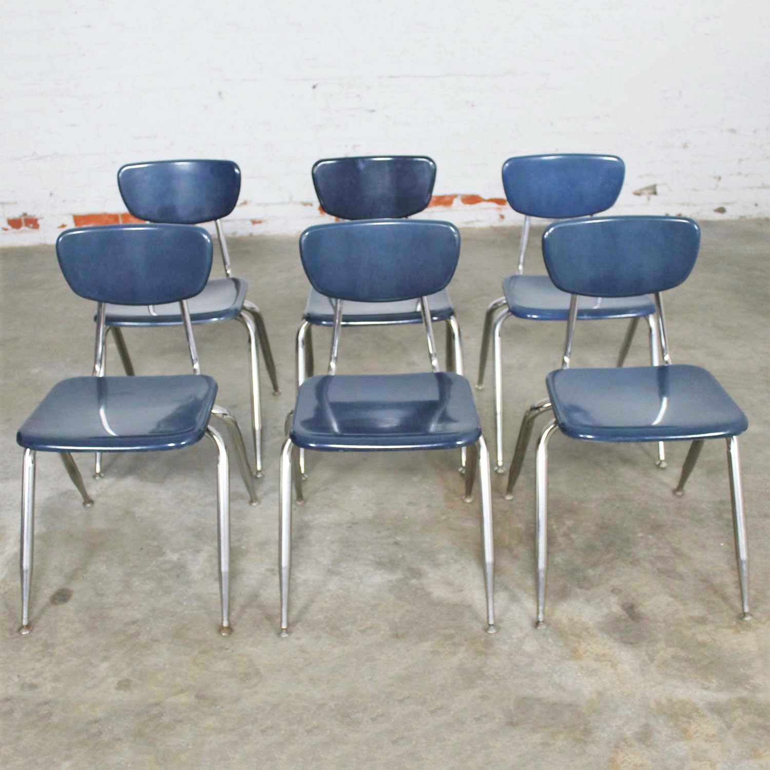 SVirco 3000 Series Hard Plastic and Chrome Chairs in Navy Blue