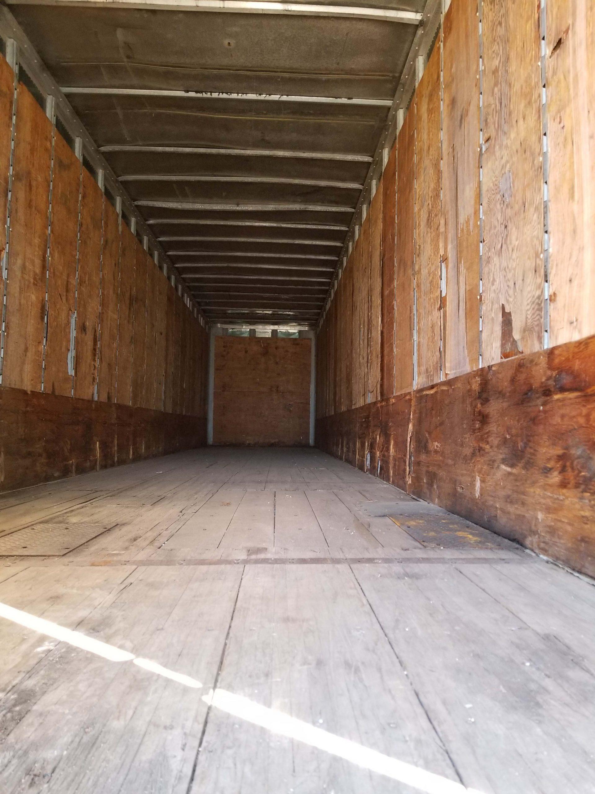 SOLD 2000 Utility Make 53foot SemiTrailer 3,200 Warehouse Options