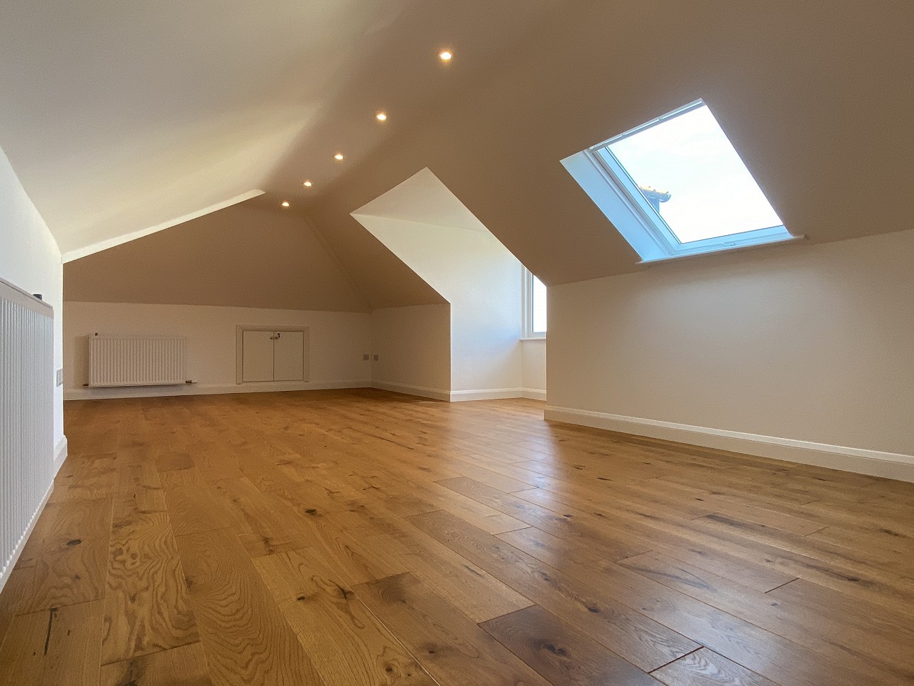 Mulgrave Road, Whitby Waring Building & Roofing