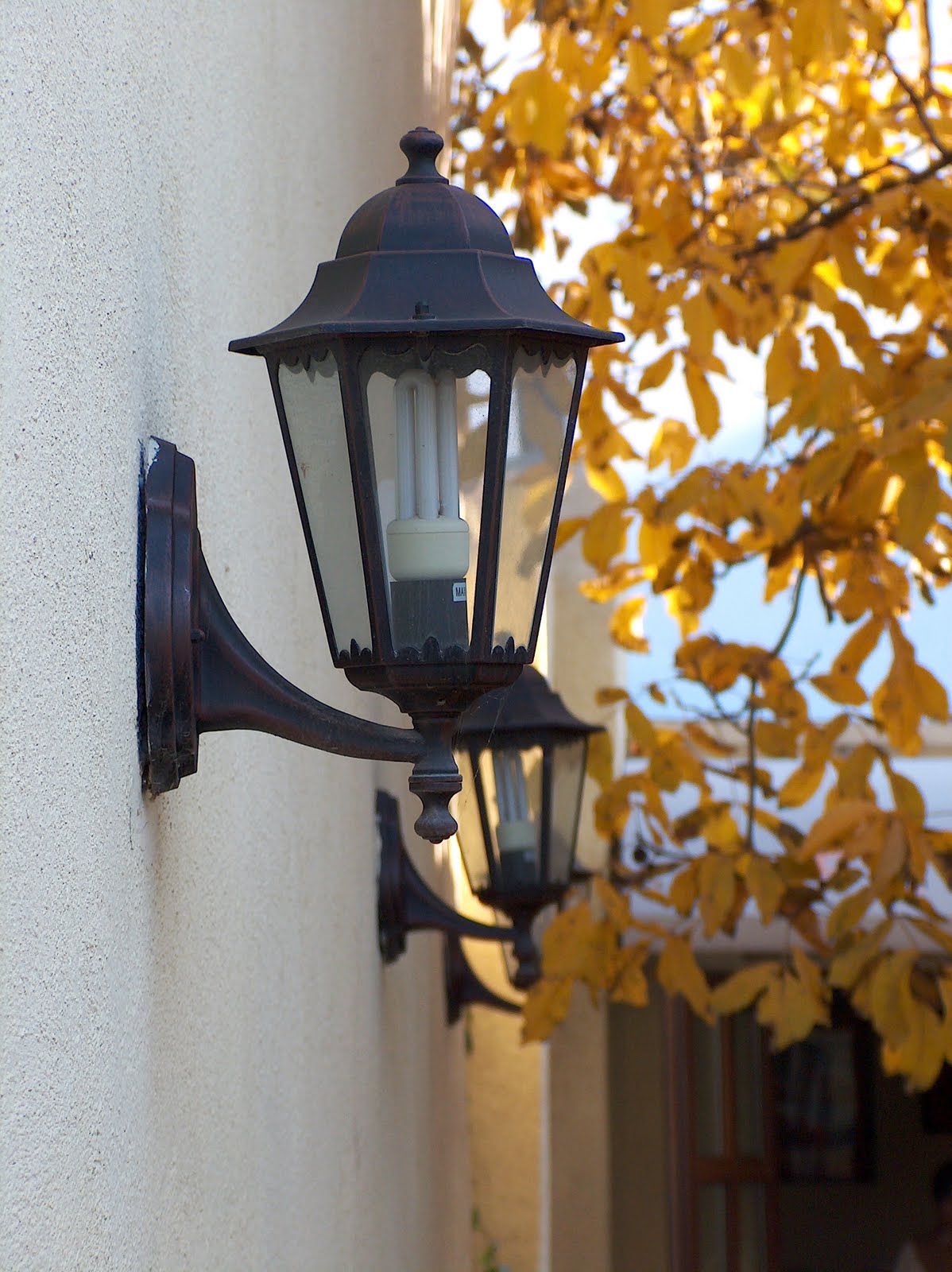 Old fashioned outdoor lights 10 ways to give the feel of