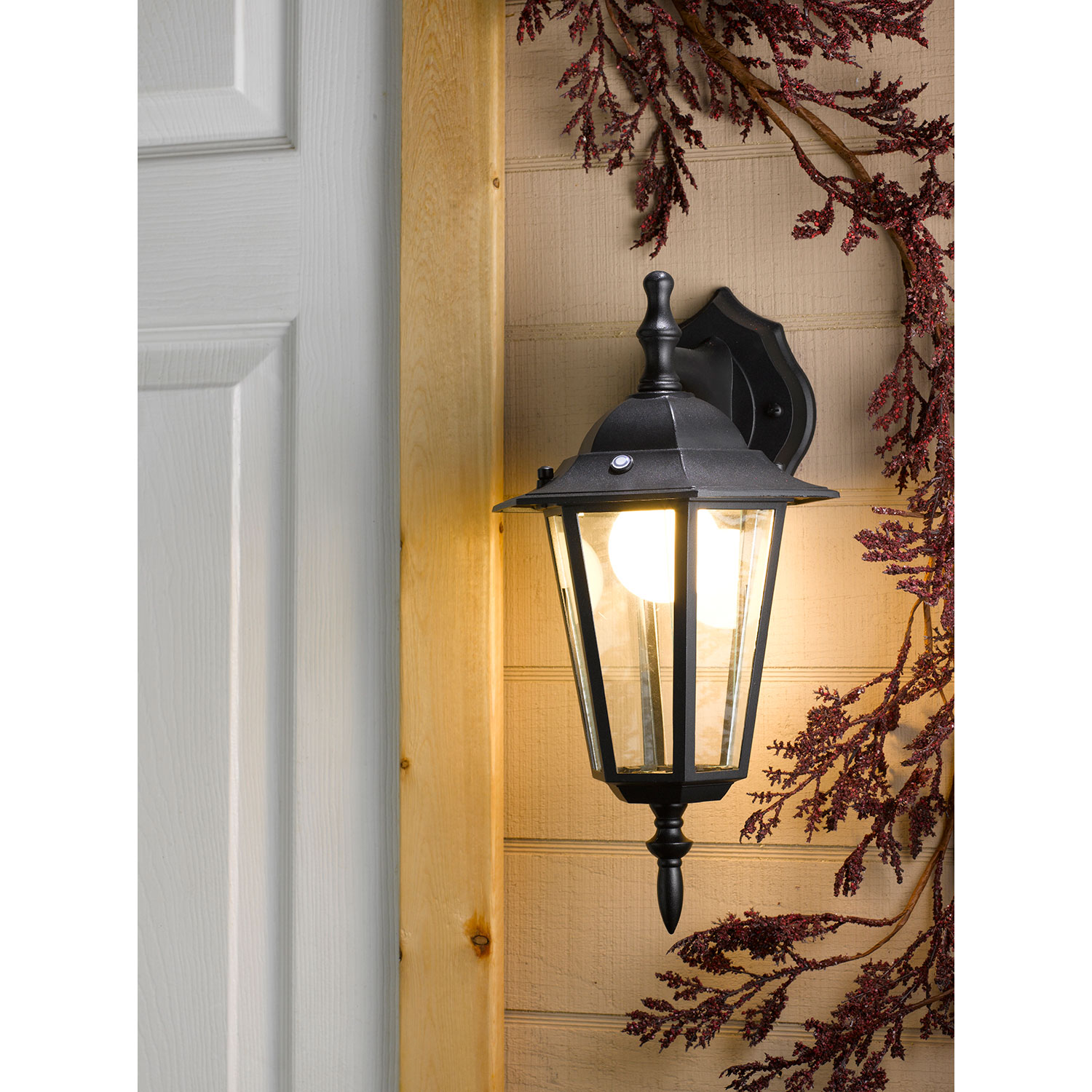 10 benefits of Outdoor wall mount light - Warisan Lighting