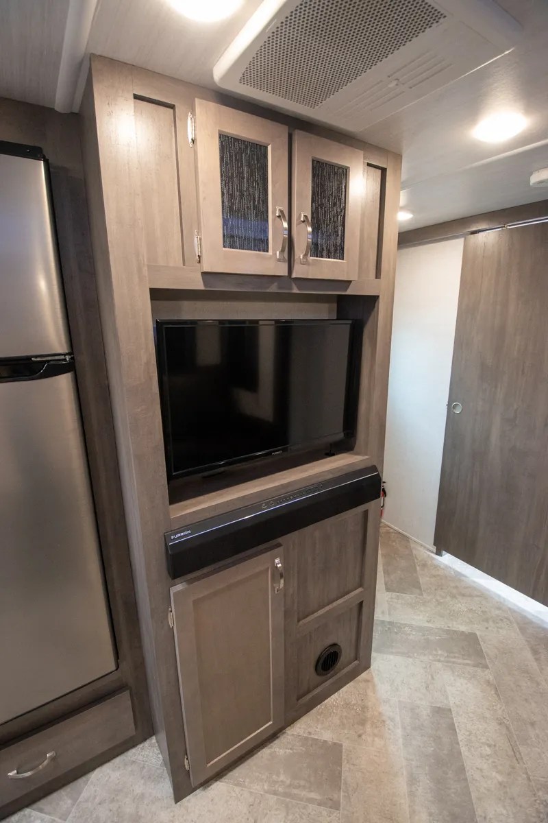 Used 2021 East To West Alta 2600krb For Sale In Rockford Il 61112 At