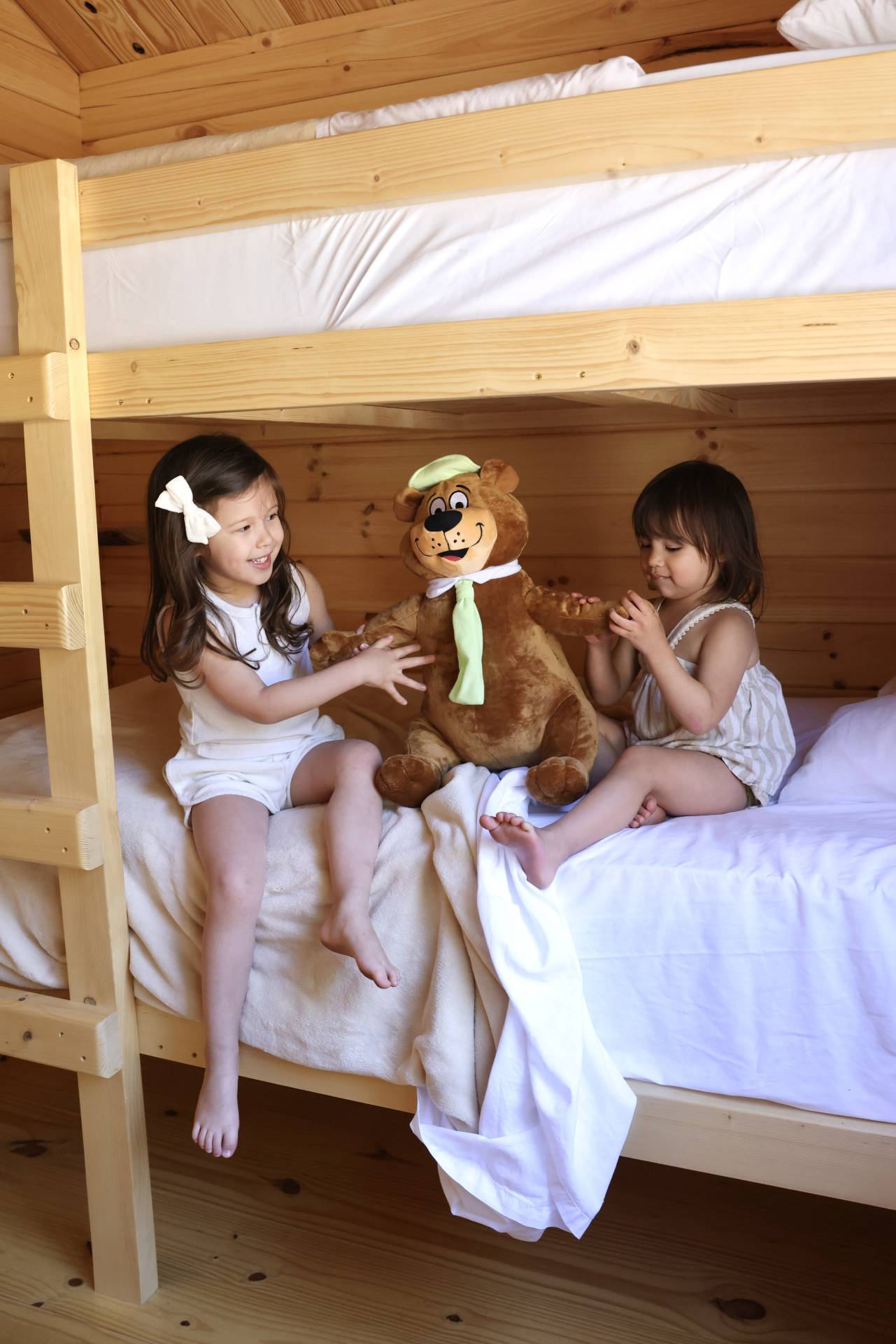 Deals Warrens Lodging(03)