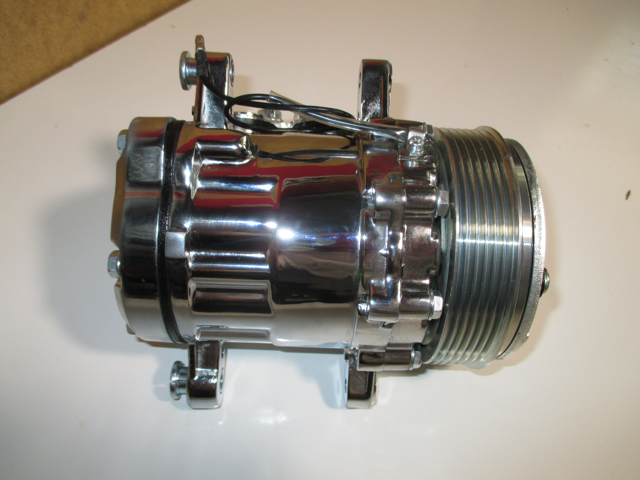 Chrome Mini AC Compressor - Sanden SD-7 Style - Serpentine Pulley #