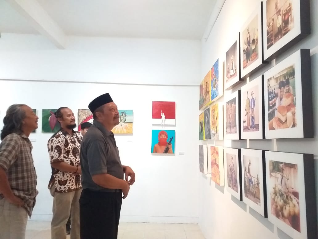 41 Karya Lukis Perupa Tegal Dipamerkan – http://wartabahari.com