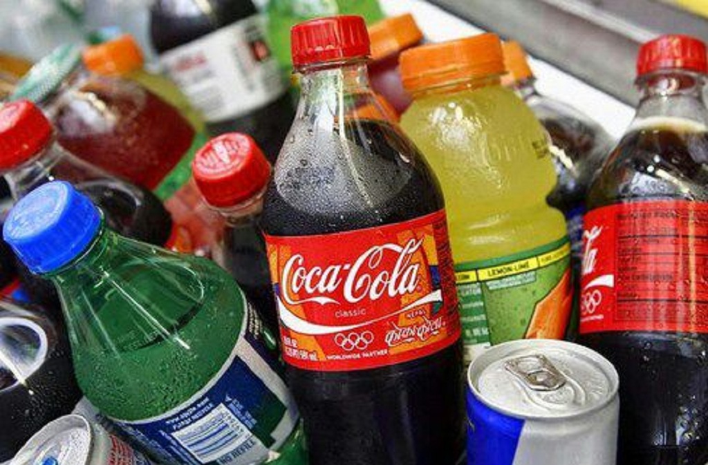 Minum Soft Drink Saat Berbuka – Warta Pilihan