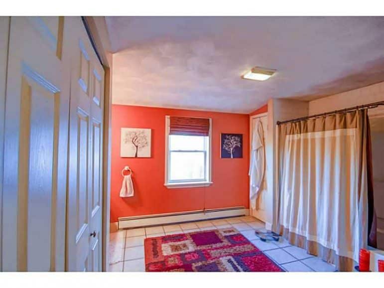 Featured Home Updated TwoBed Bungalow in Gaspee