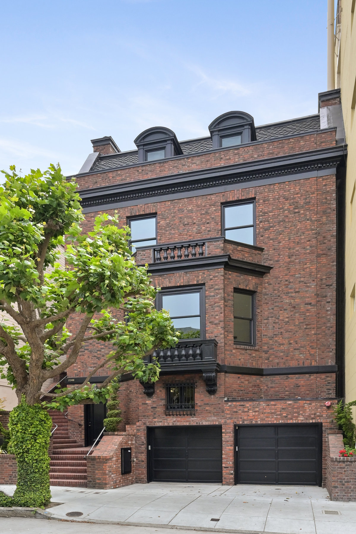 22492251 Broadway Street Warwick Properties Group