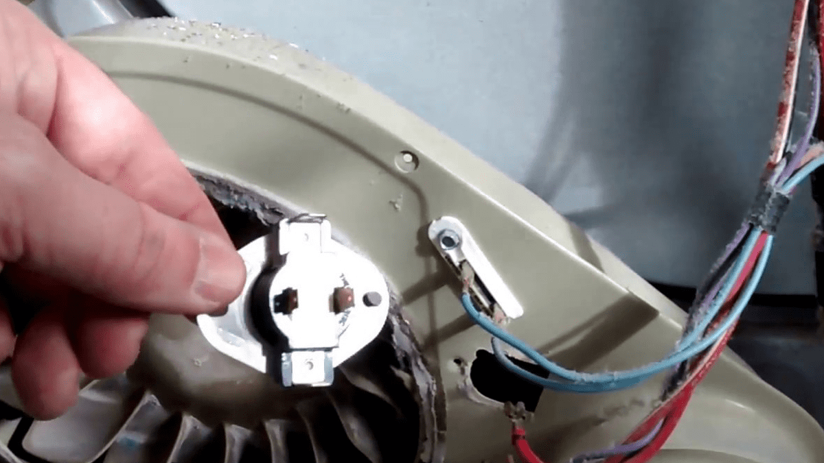 Easy troubleshooting, if dryer gets hot but not drying clothes