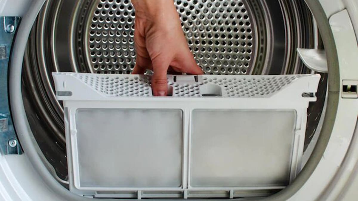 There is the D90 code on the LG dryer without blockage