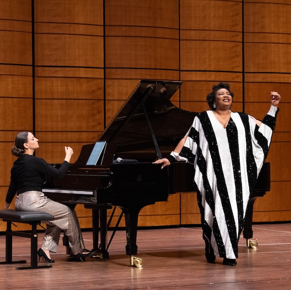 Washington Classical Review » Blog Archive » Mezzo BryceDavis makes a