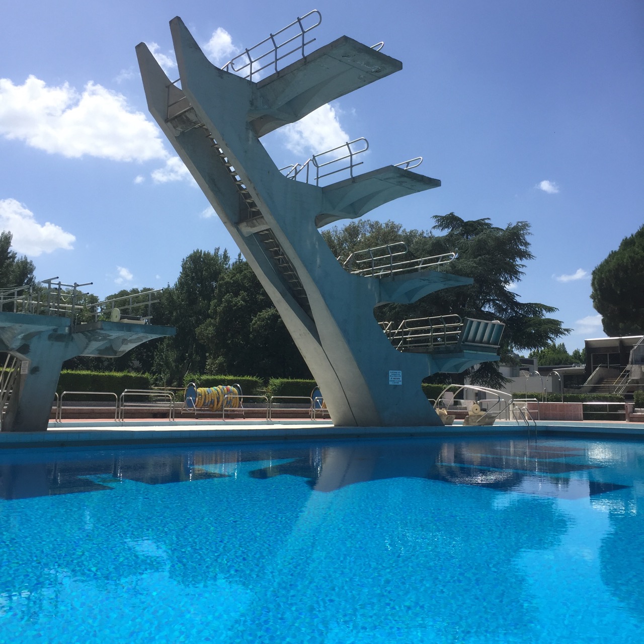 Swimming pools of Florence - wash your language