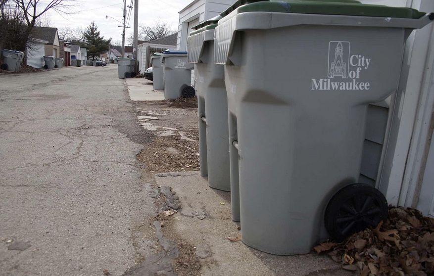 Milwaukee, WI Dramatically Increases the Amount of Curbside Recycling