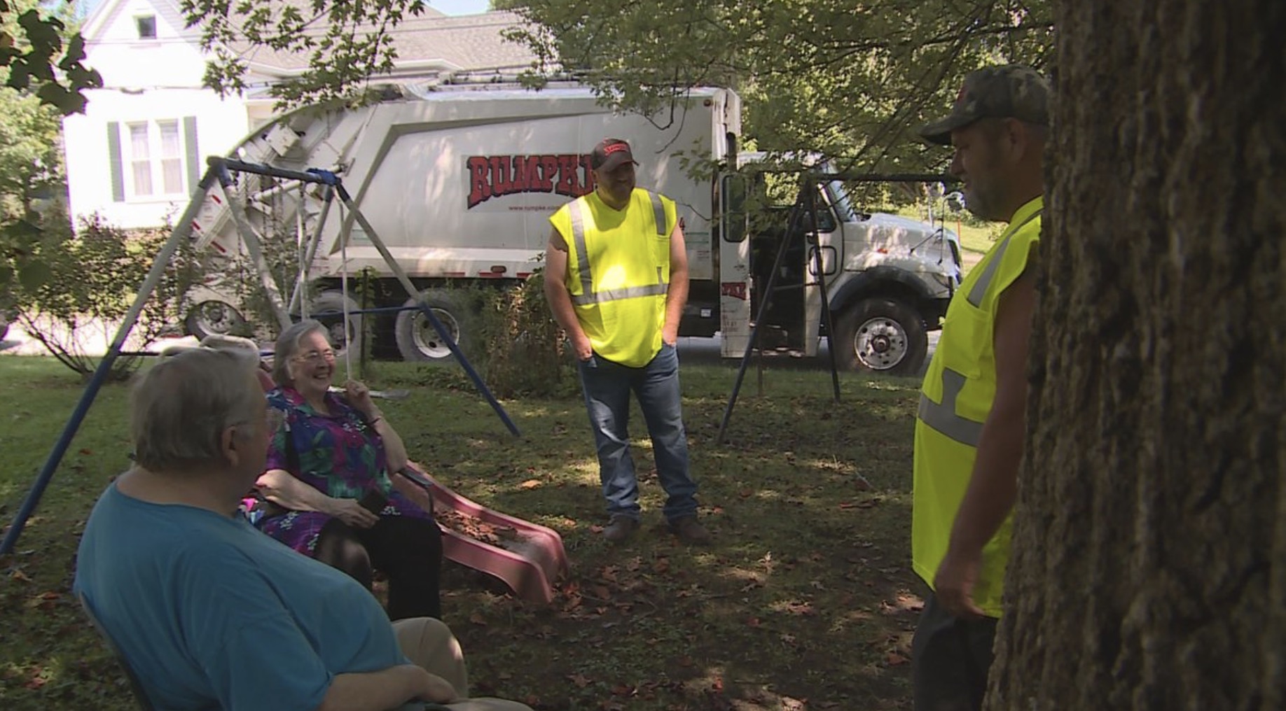 Two Rumpke Workers Help a Bourbon County, KY Man from House Fire