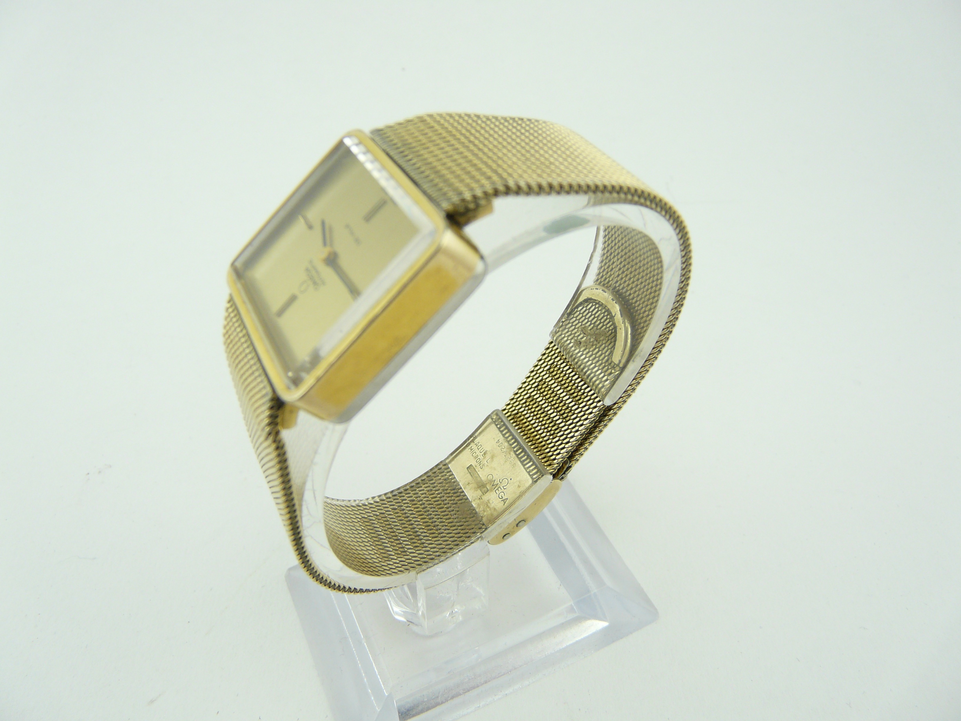 Omega Vintage Square Face 1970,s original rare bracelet Ladies