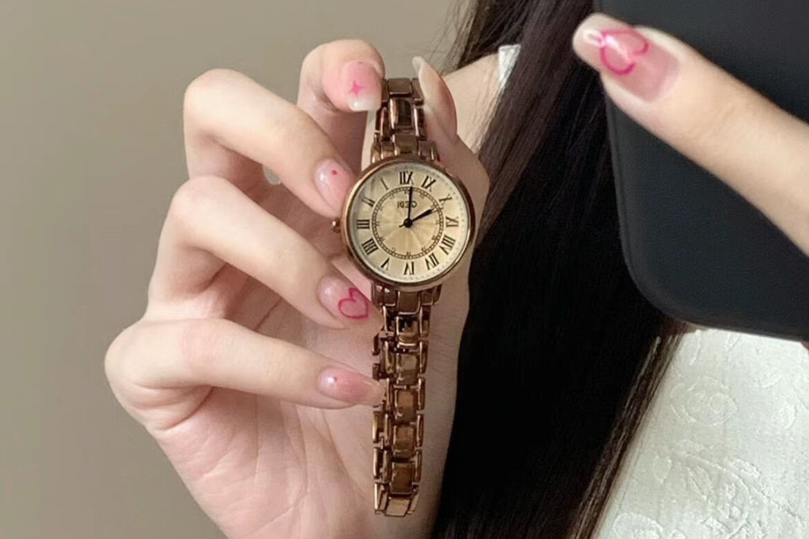 Are small ladies watches back in style? Chic Watches with Affordable