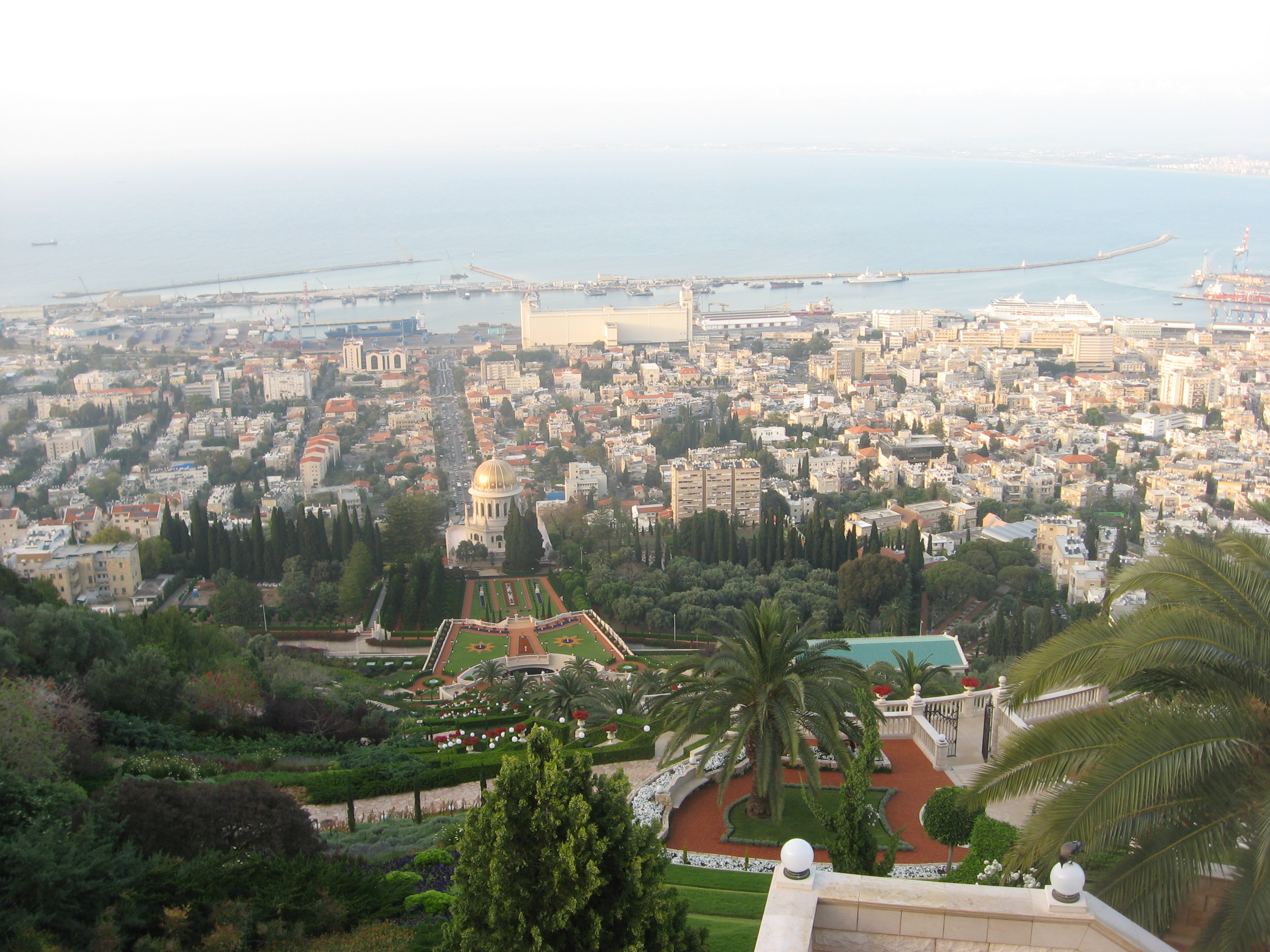 Bahai Gardens Overlook (Haifa) Water and Wine Tours
