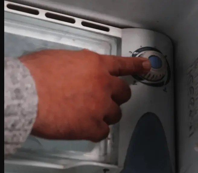 Why Is My Fridge Beeping With The Door Closed? Water Browser