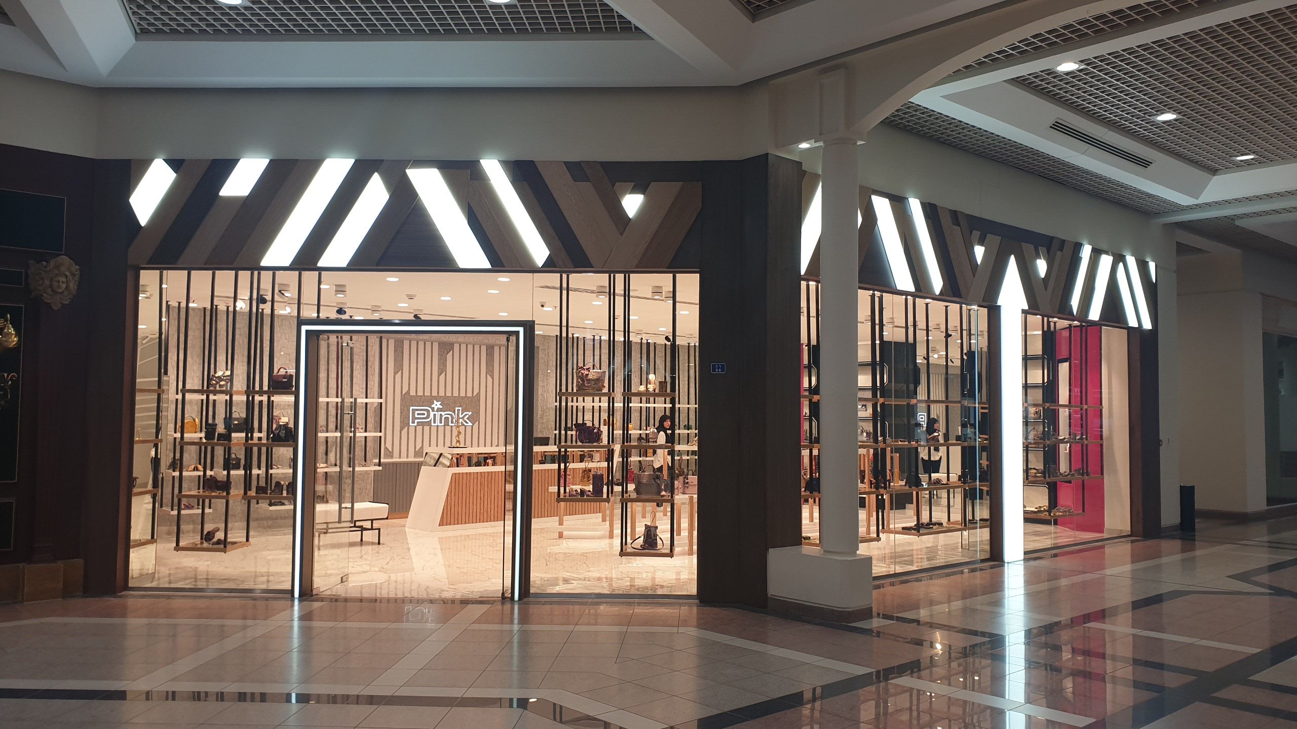 Pink Al Aali Mall WaterColor interior