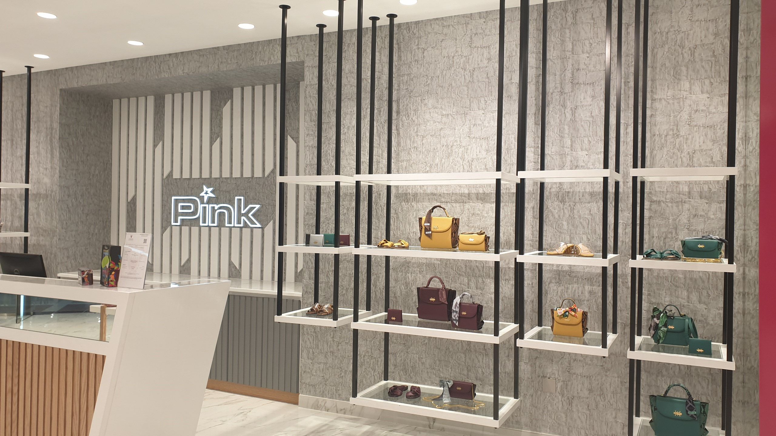 Pink Al Aali Mall WaterColor interior