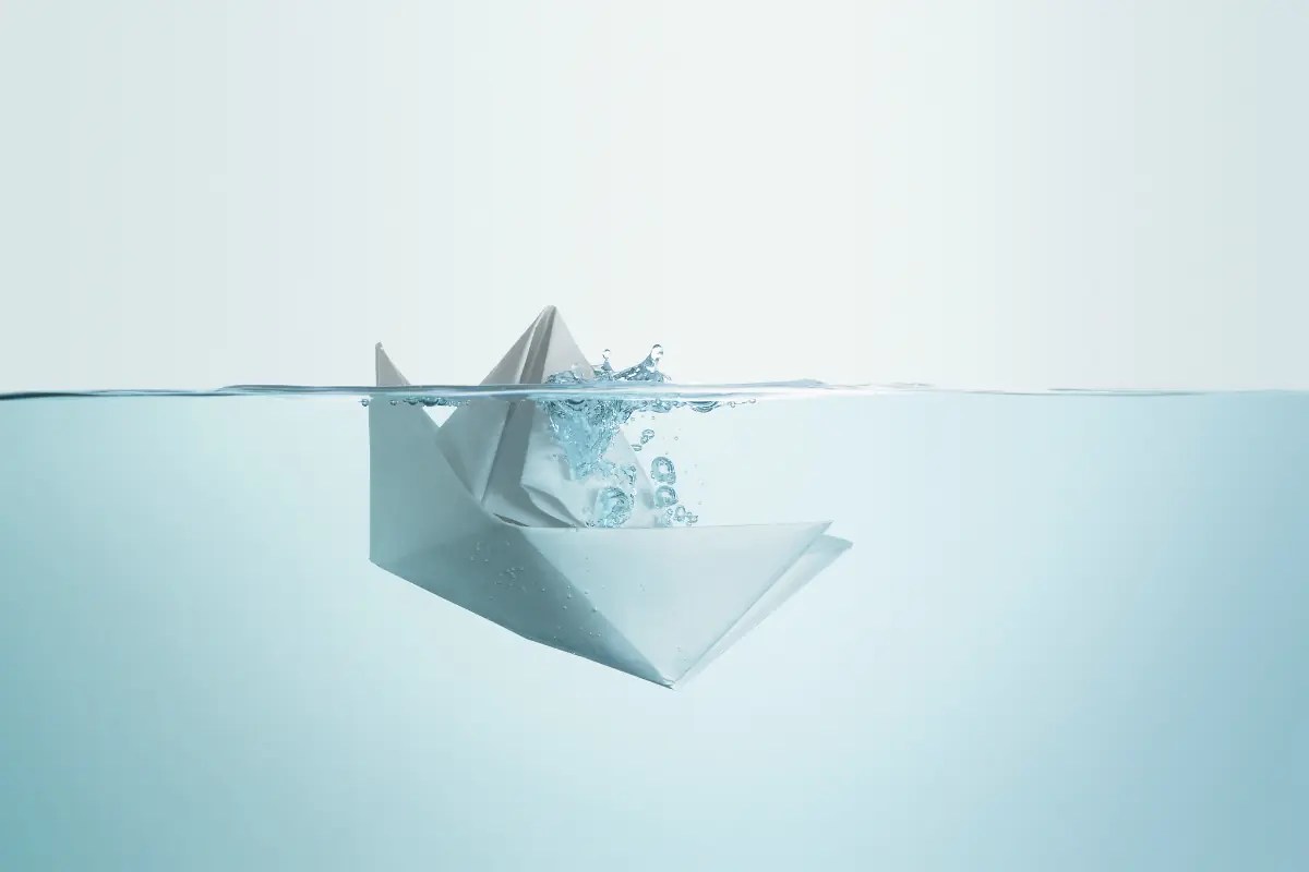 How Hard is it to Capsize a Pontoon Boat? Water Diversions