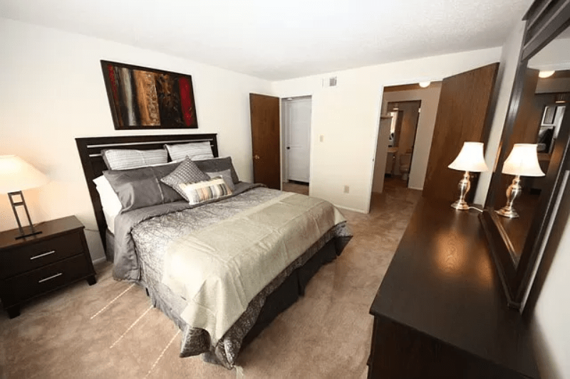 About Waterford Square