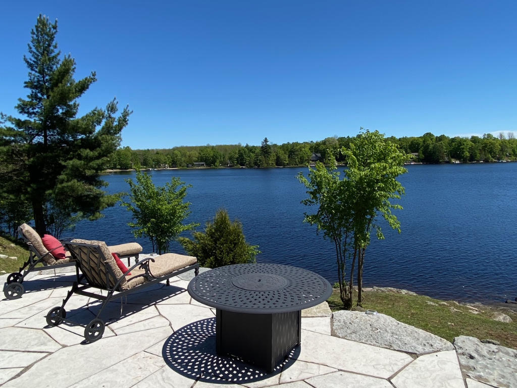 Parry Sound Lodge on Lake Whitestone Waterfront Property