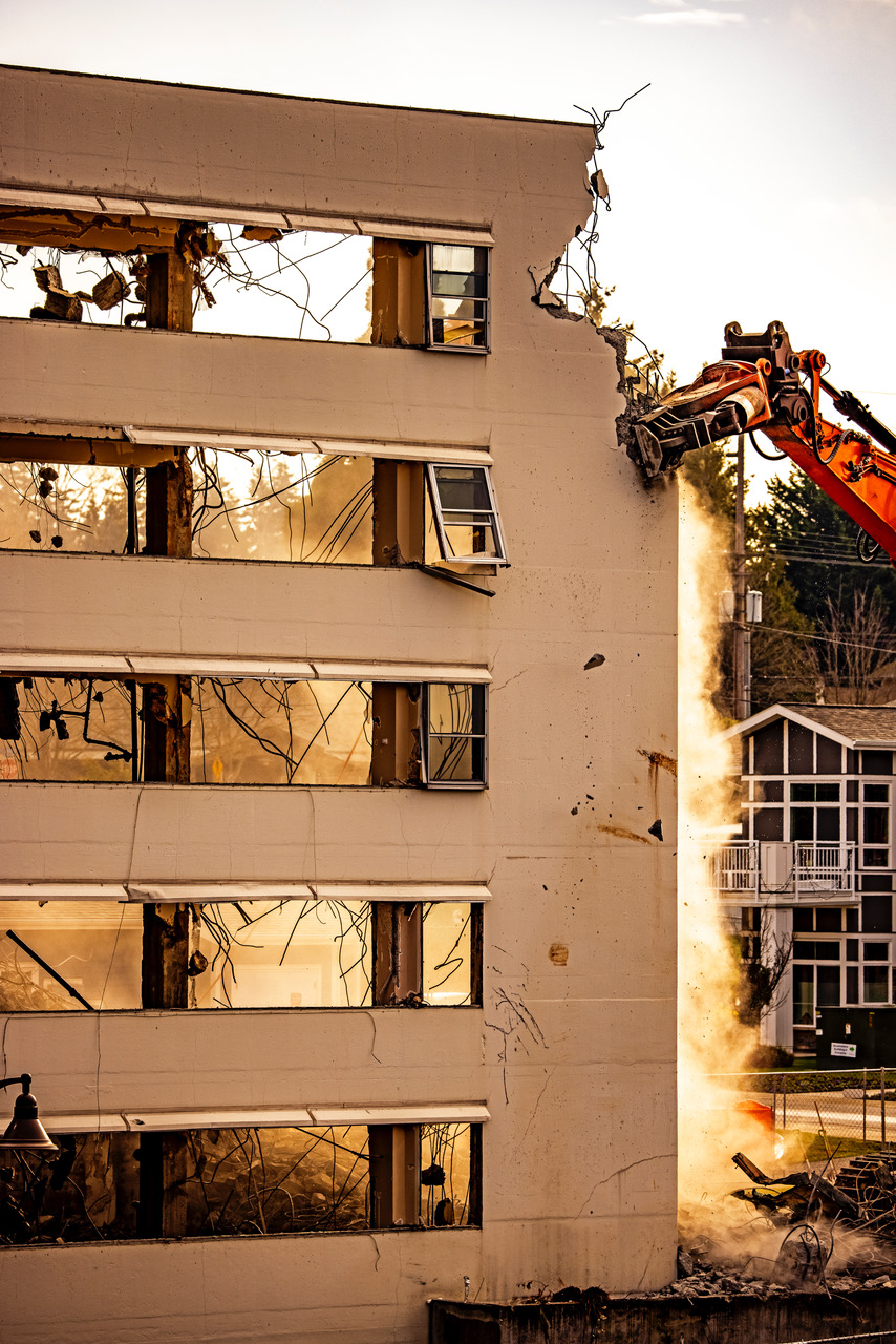 PHOTOS Gardens Building at Wesley Des Moines gets demolished The