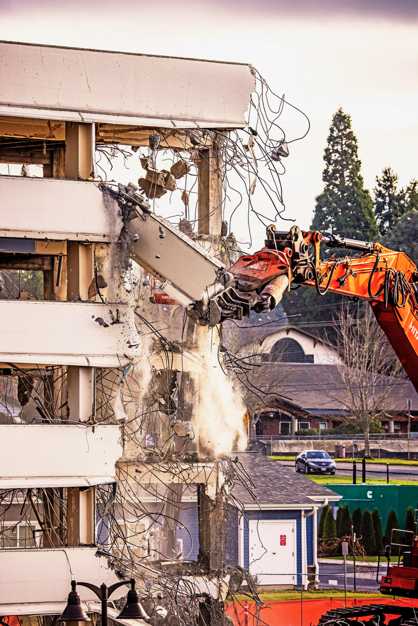 PHOTOS Gardens Building at Wesley Des Moines gets demolished The