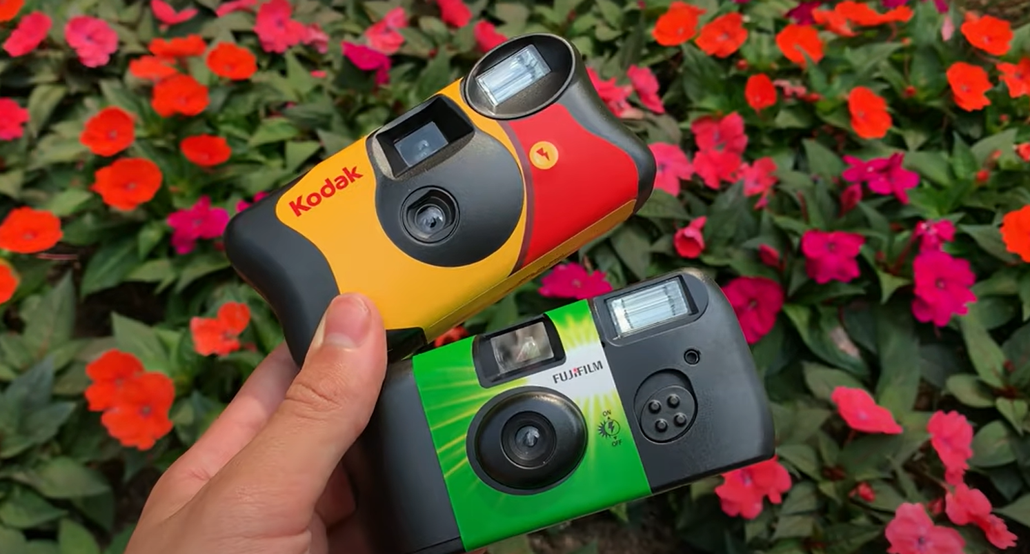 Top 5 Best Waterproof Disposable Cameras [June 2024 Review