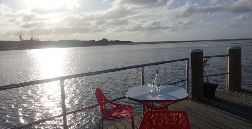 The Waters Edge Seafood Restaurant HOME