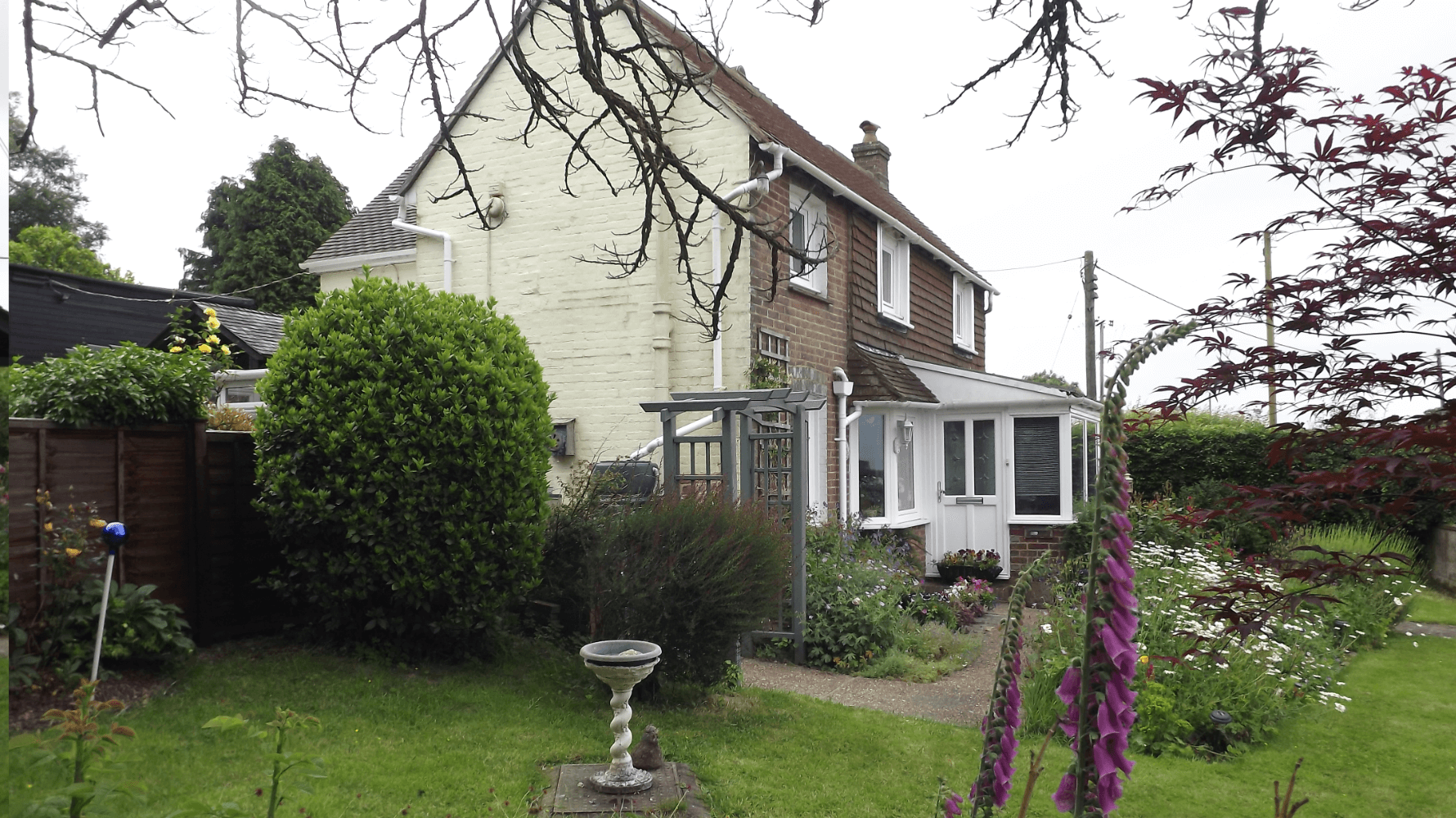 Town, Nr. Heathfield, East Sussex. 3/4 Bedroom Family Home