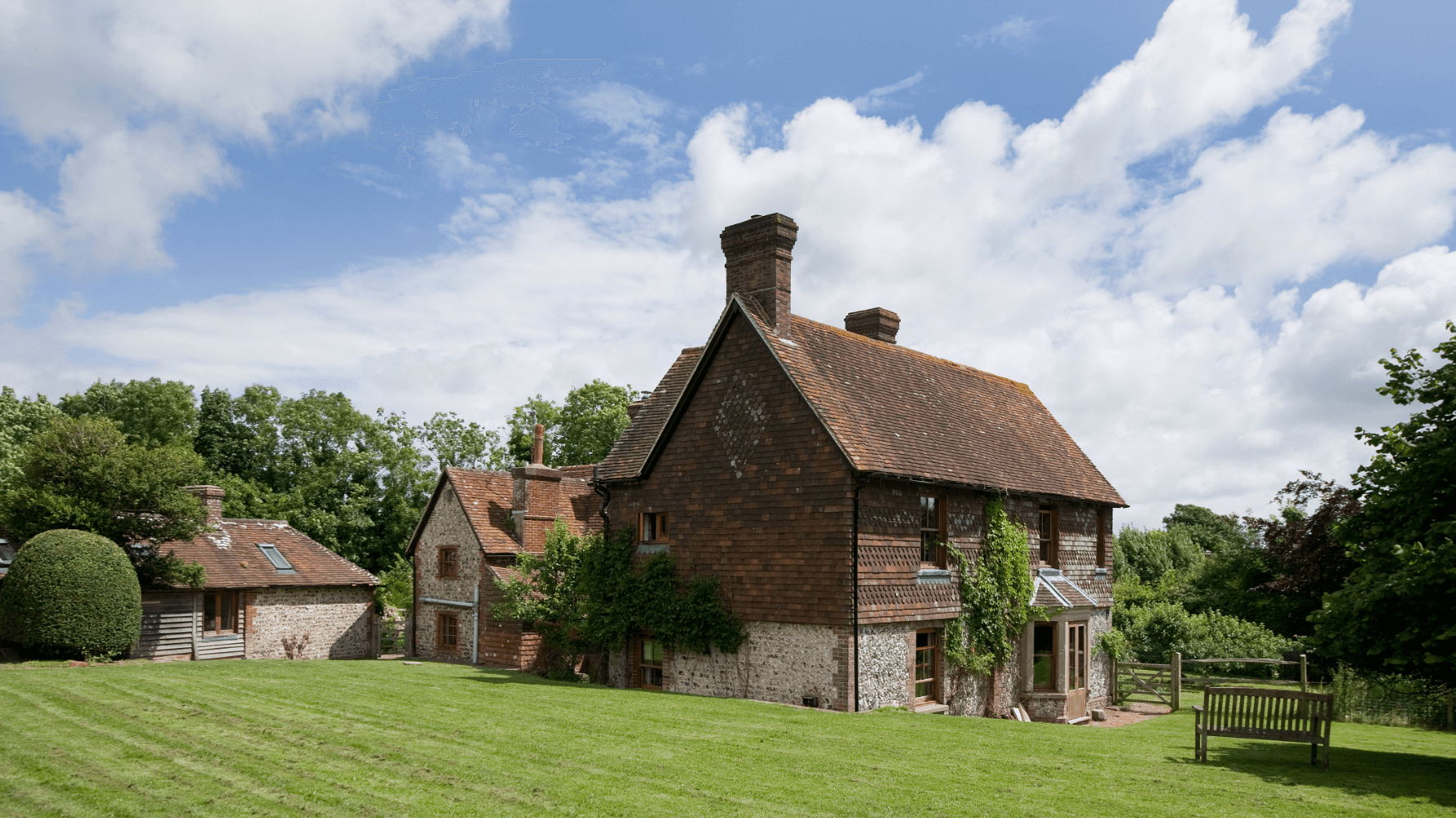 Offham, Nr. Lewes, East Sussex. About 2.64 Acres (1.07 Ha). Period