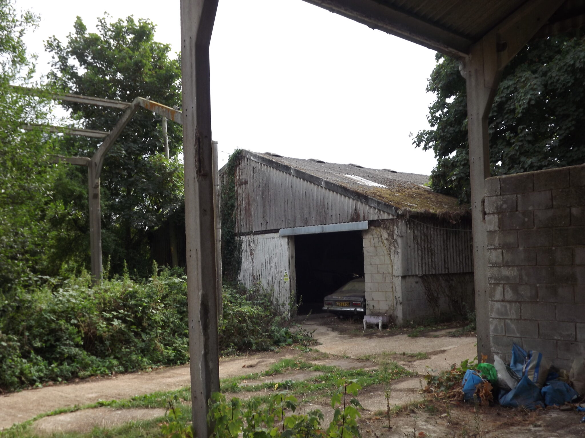 40 ACRE FARM. Ninfield, Nr. Bexhill, East Sussex. Three bedroom house