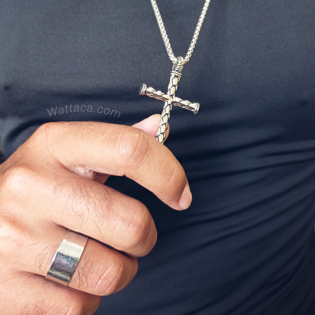 Collar de cruz y anillo para hombre en Wattaca PerÃº