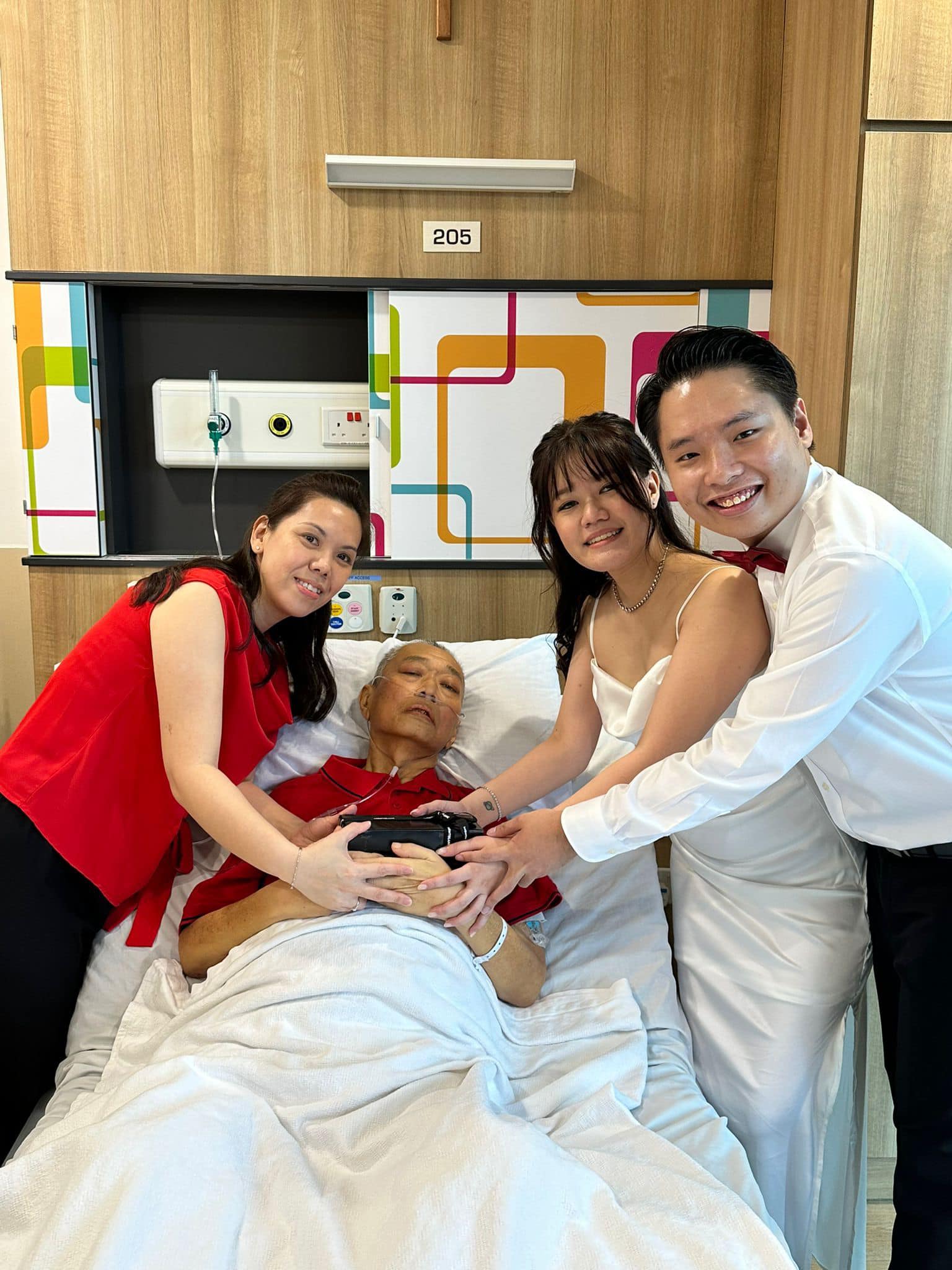 SG newlyweds host wedding tea ceremony in hospice to fulfill dying
