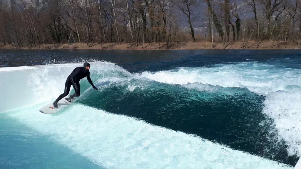 How do rapid wave pools work? Here are 7 examples