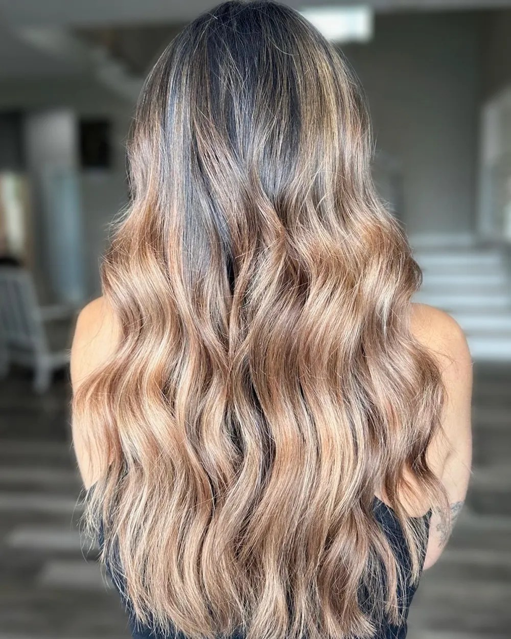 Gallery Waves Salon in The Woodlands