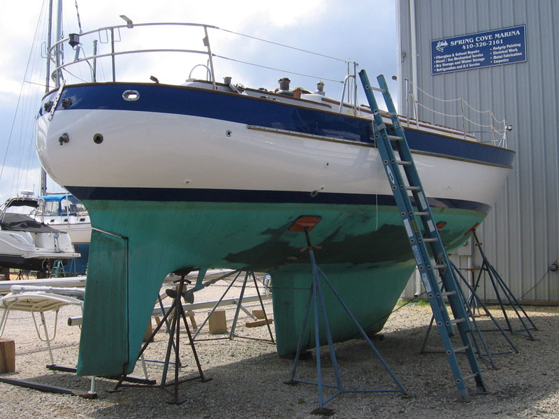 VALIANT 40 The First "Performance Cruiser" Wave Train