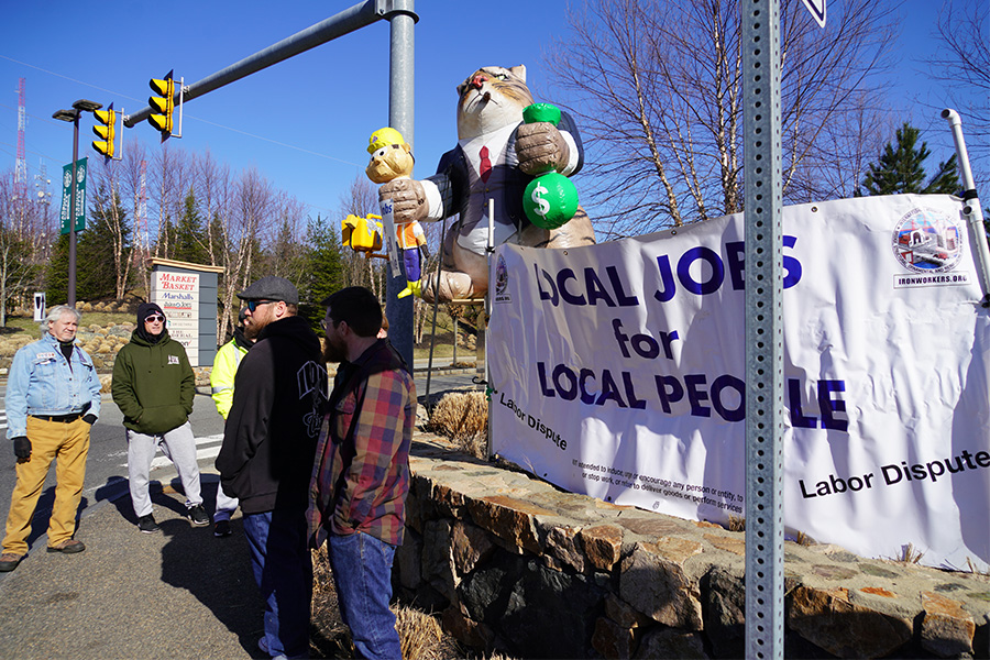 Ironworkers Demonstrate over Medical Office Project WCAC