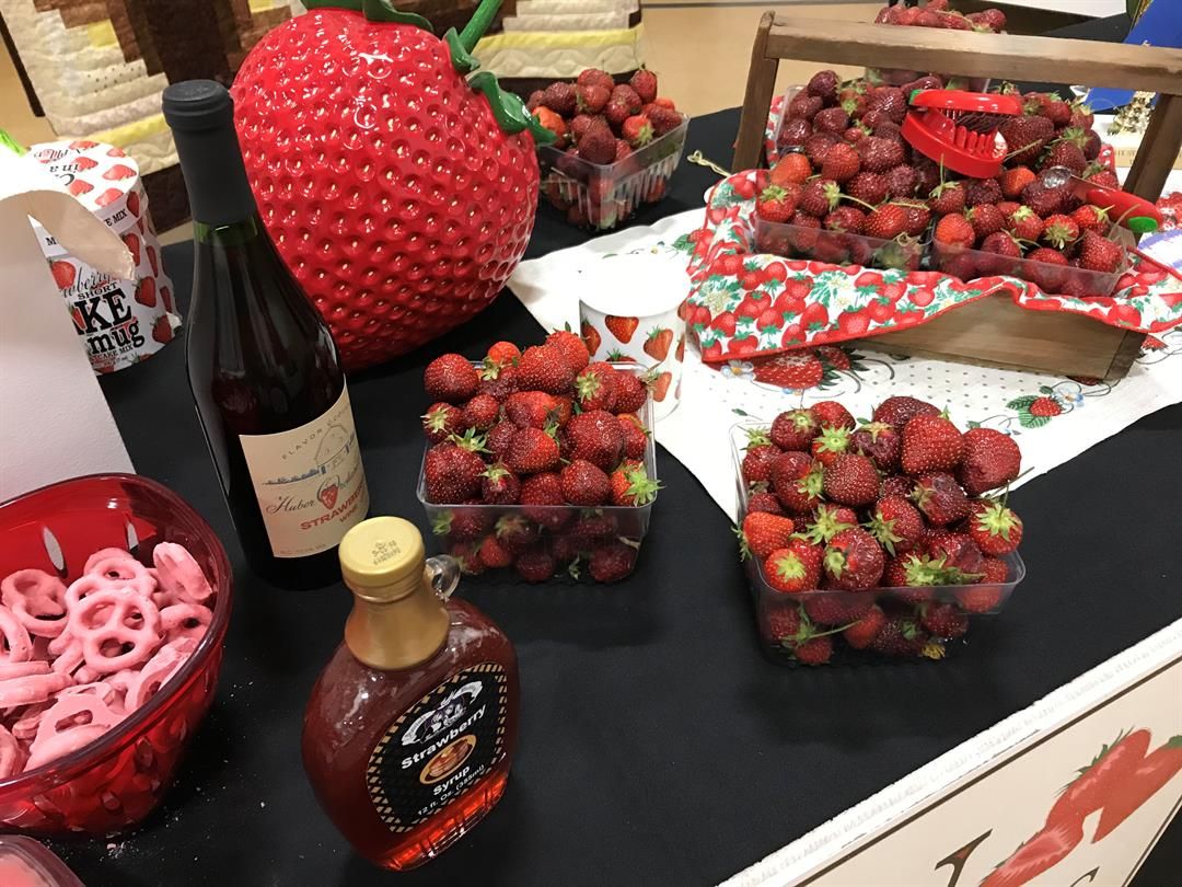 starlight indiana strawberry festival 2023 40 years of celebrating the strawberry in Starlight, Indiana WDRB 41