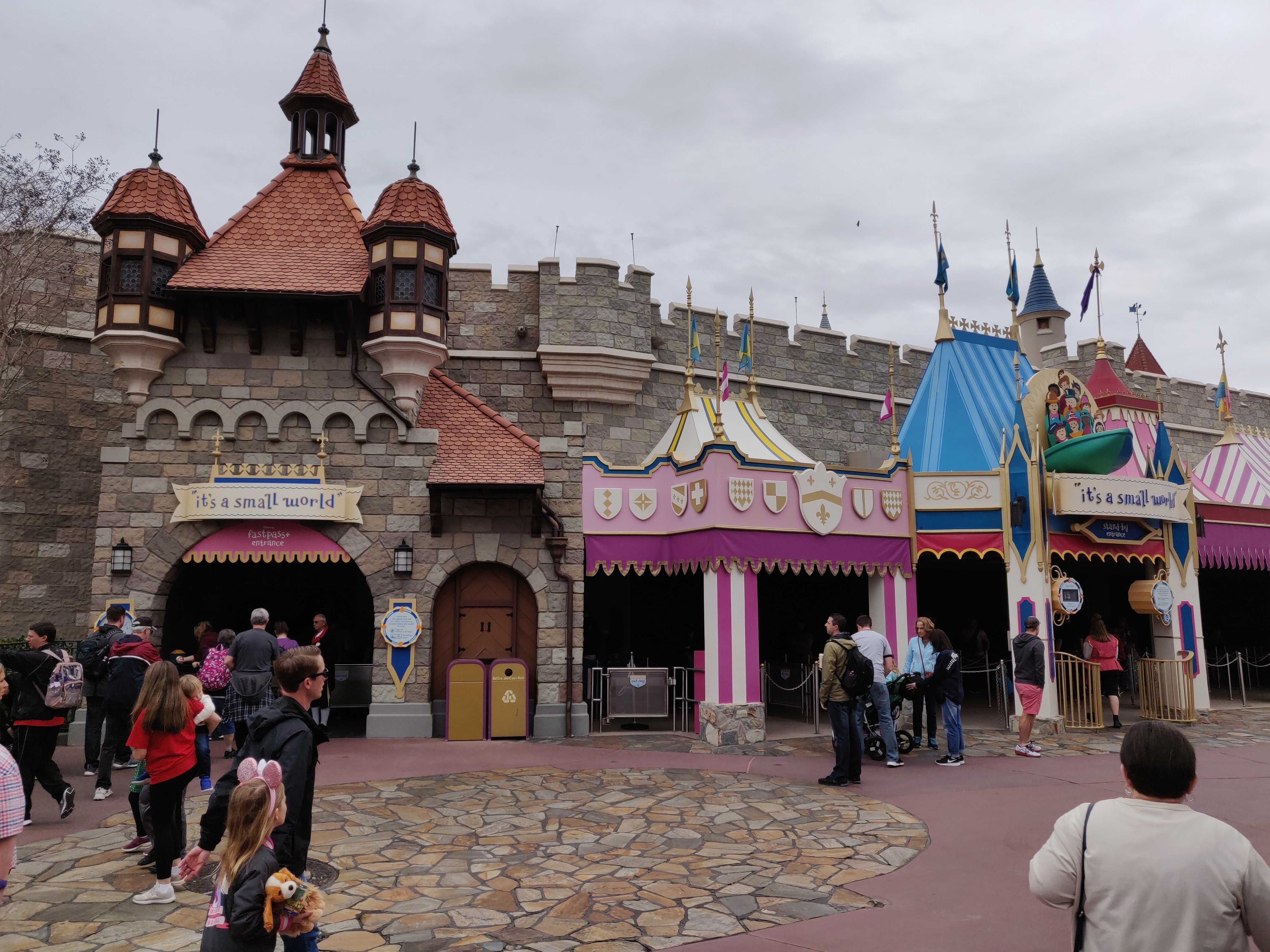 PHOTOS "it's a small world" Queue Refurbishment Now Underway at the